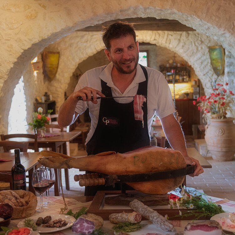 Piatti della cucina tradizionale umbra nelle festività natalizie e a San Silvestro.